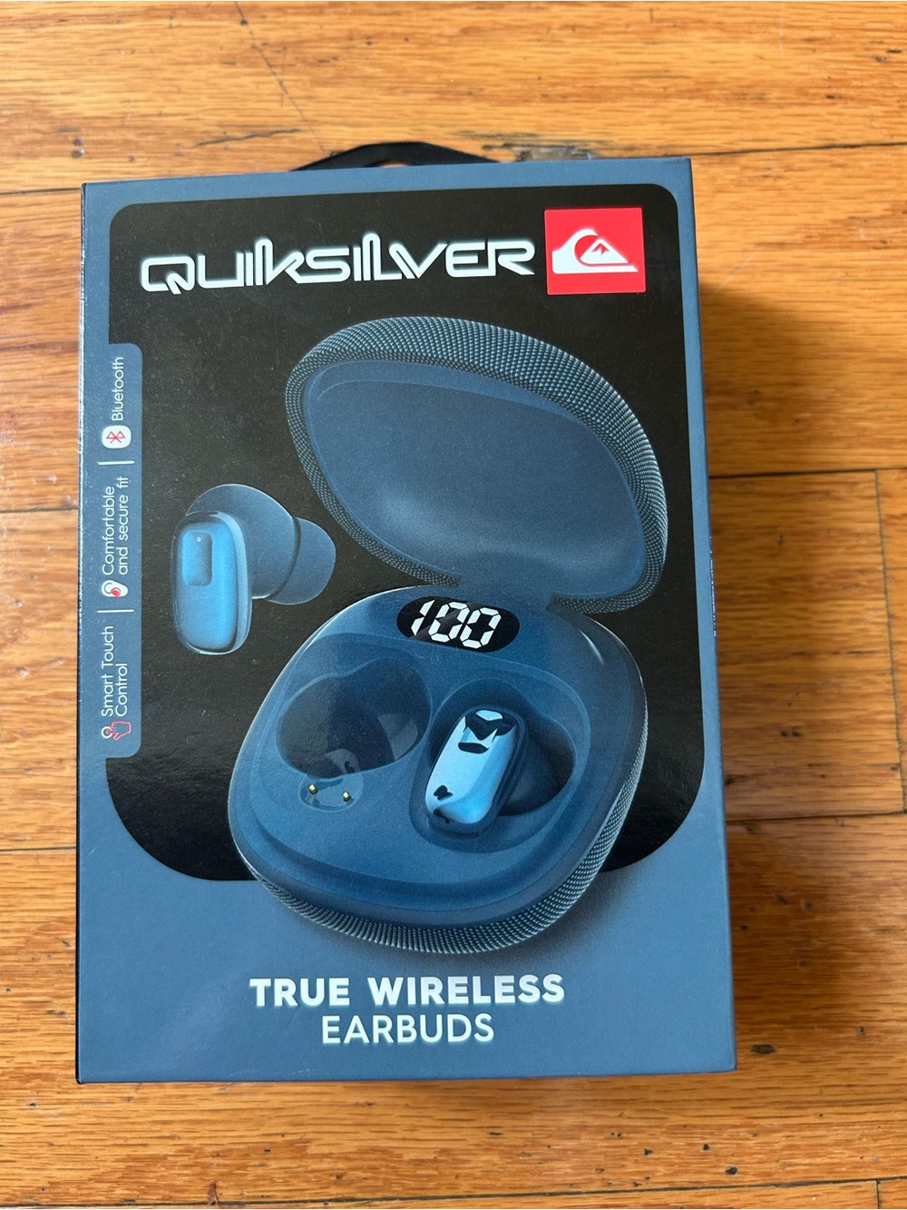 NWT Quiksilver true wires earbuds